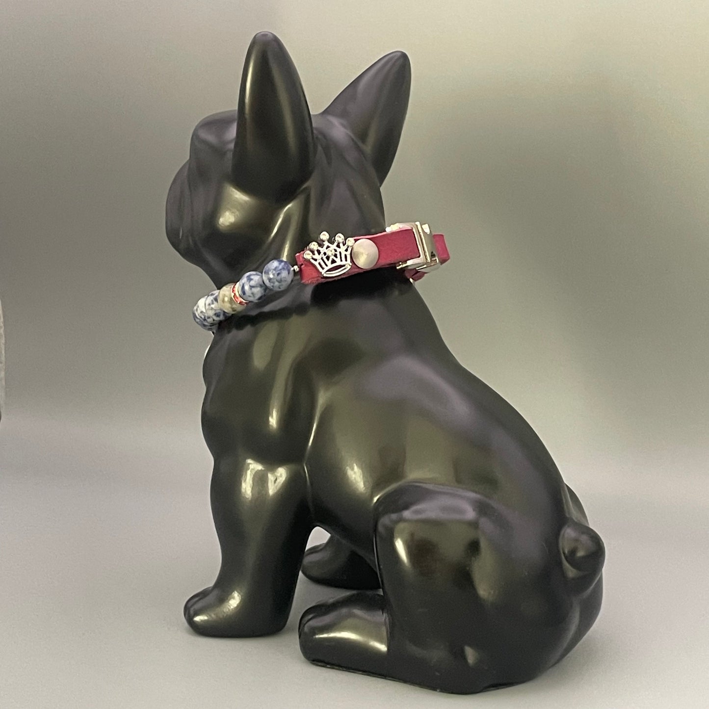 Größe: 26 cm Umfang. Edelstein-Hundehalsband – mit Sodalit, Rosenquarzherz und Strasselementen