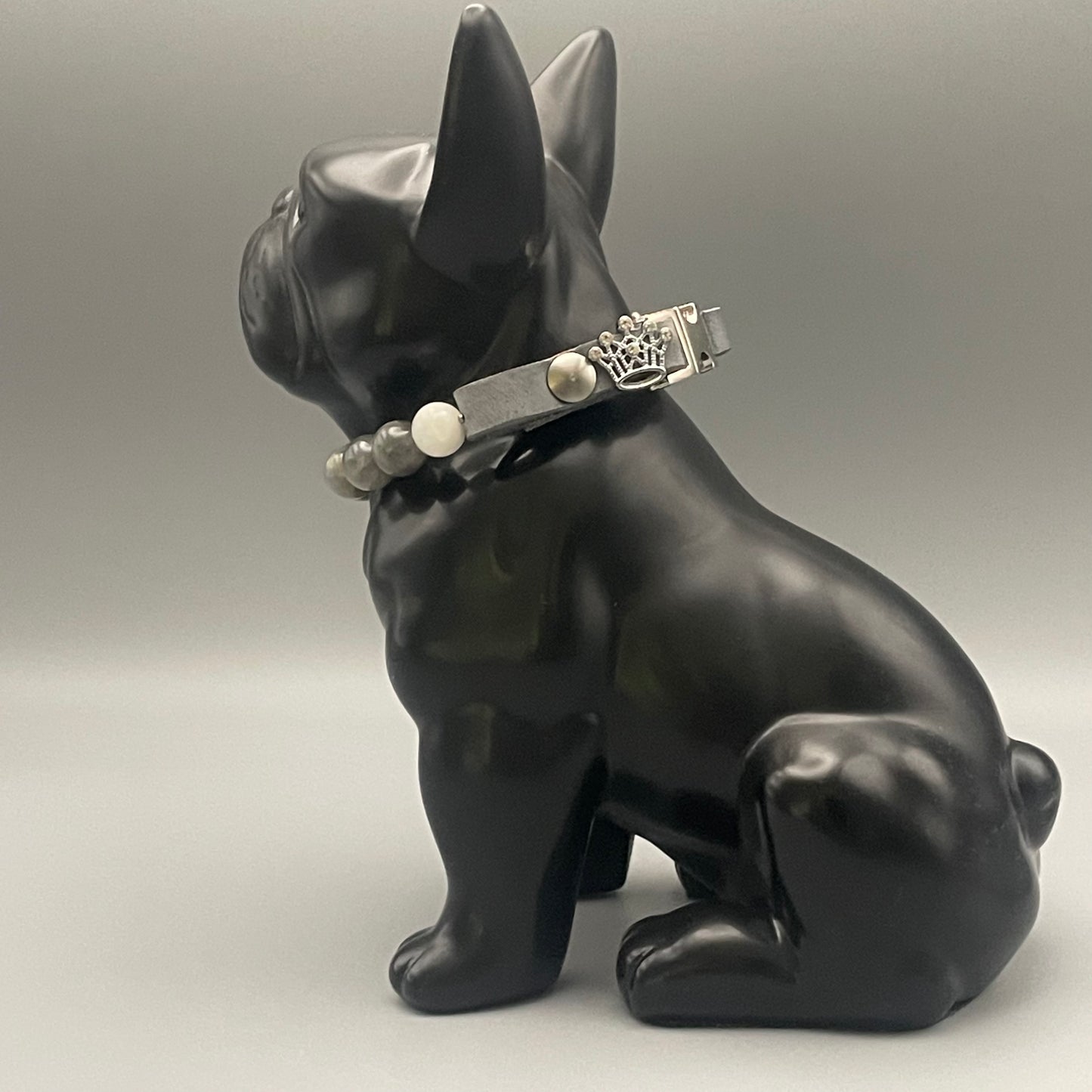 Größe: 25 cm Umfang. Lunar Grace • Edelstein-Hundehalsband – mit Mondstein, Labradorit & Chrysokoll