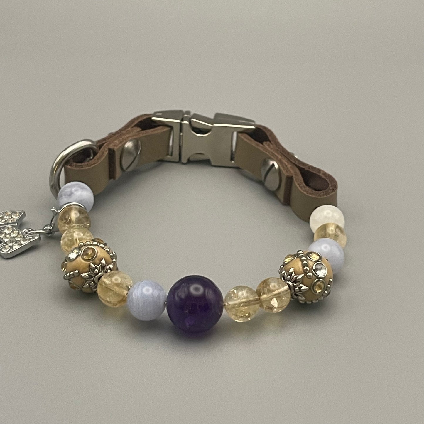 Größe: 24 cm Umfang. Ametrine Sol • Edelstein-Hundehalsband – mit Amethyst, Citrin & Calcit