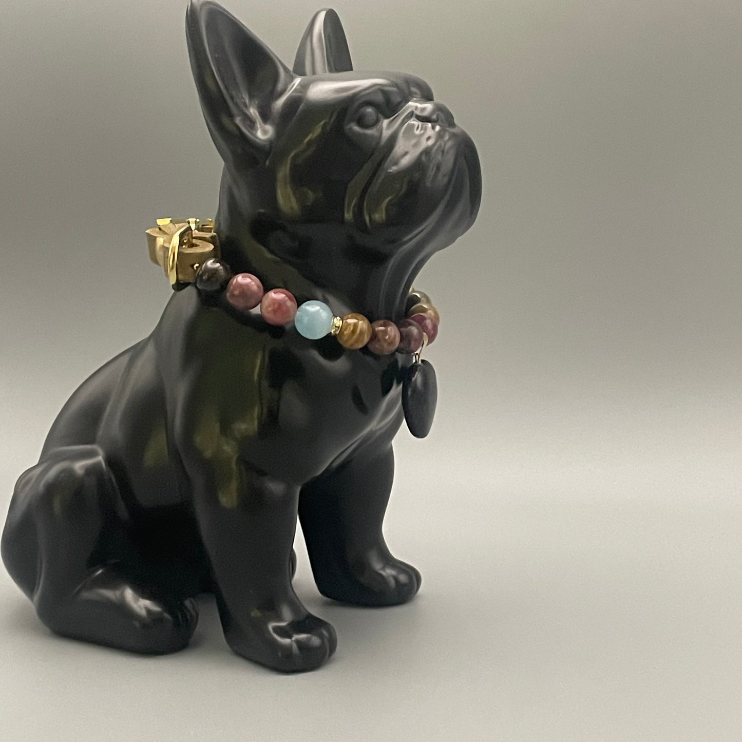 Größe: 27 cm Umfang. Edelstein-Hundehalsband – mit buntem Turmalin, Aquamarin, Obsidian & Goldflussherz