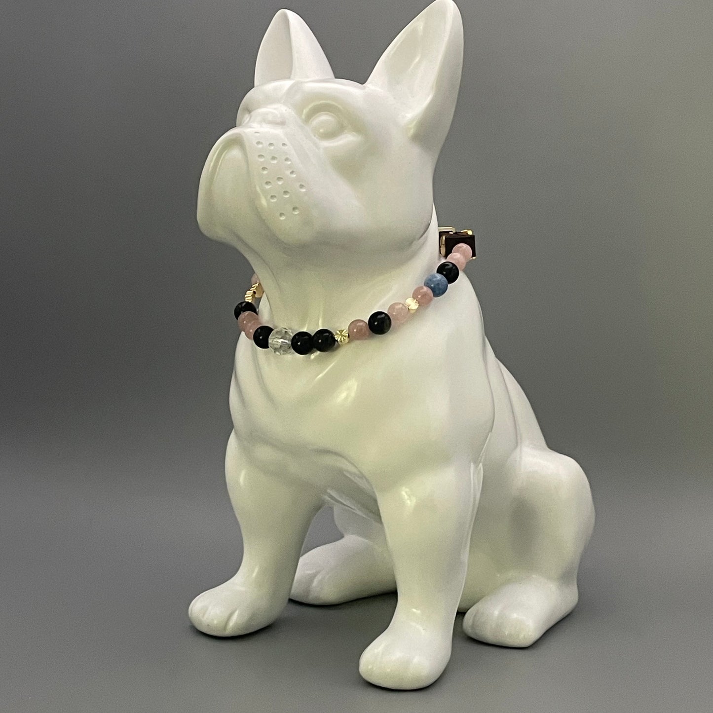Größe: 33 cm Umfang. Edelstein-Hundehalsband – mit Rosenquarz, Obsidian & Aquamarin