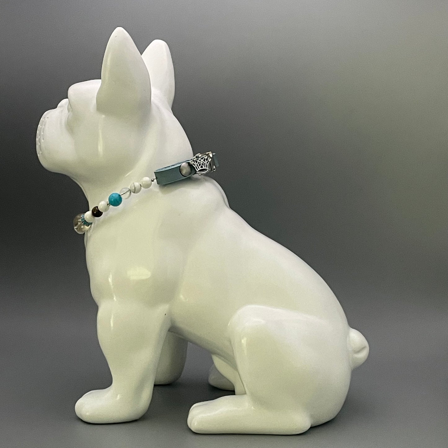 Größe: 34 cm Umfang. Edelstein-Hundehalsband – mit Magnesit, Bergkristall, Türkis & Tigerauge