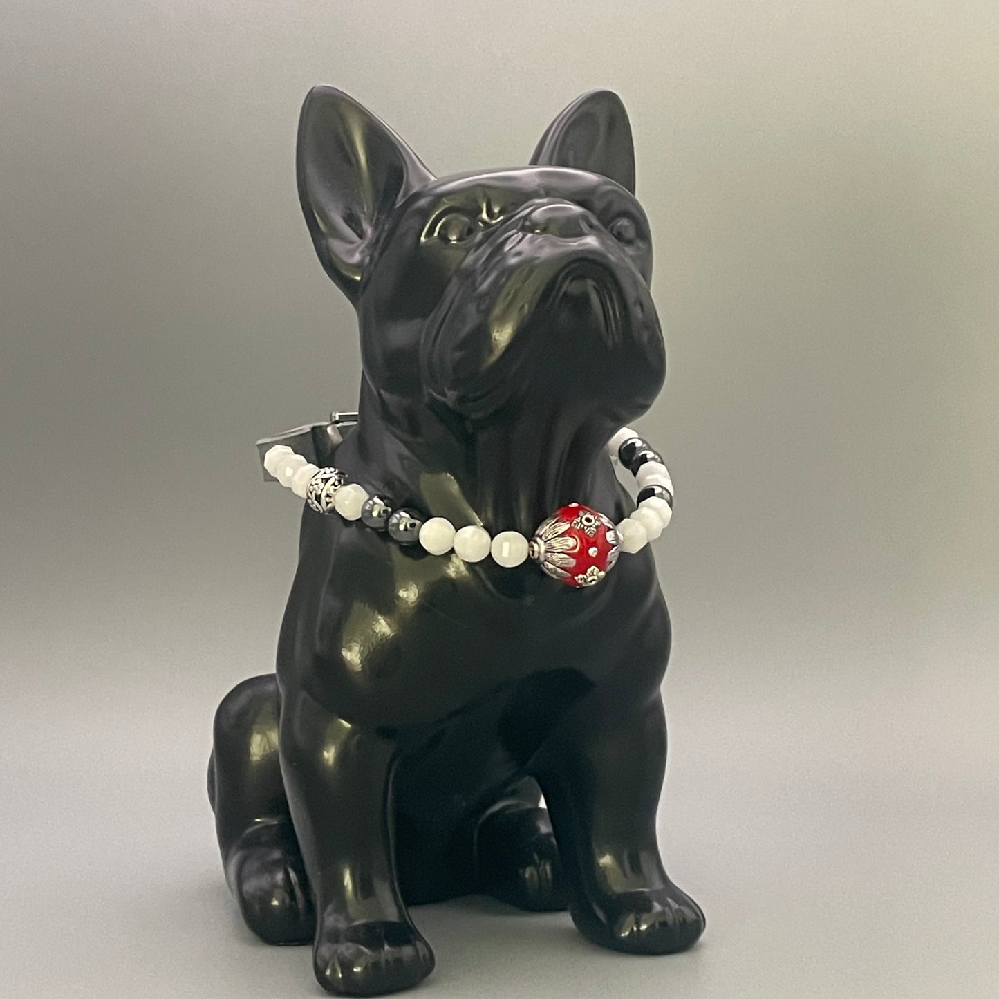 Größe: 29 cm Umfang. Edelstein-Hundehalsband – mit facettiertem Quarz, Hämatit & tibetischer Perle