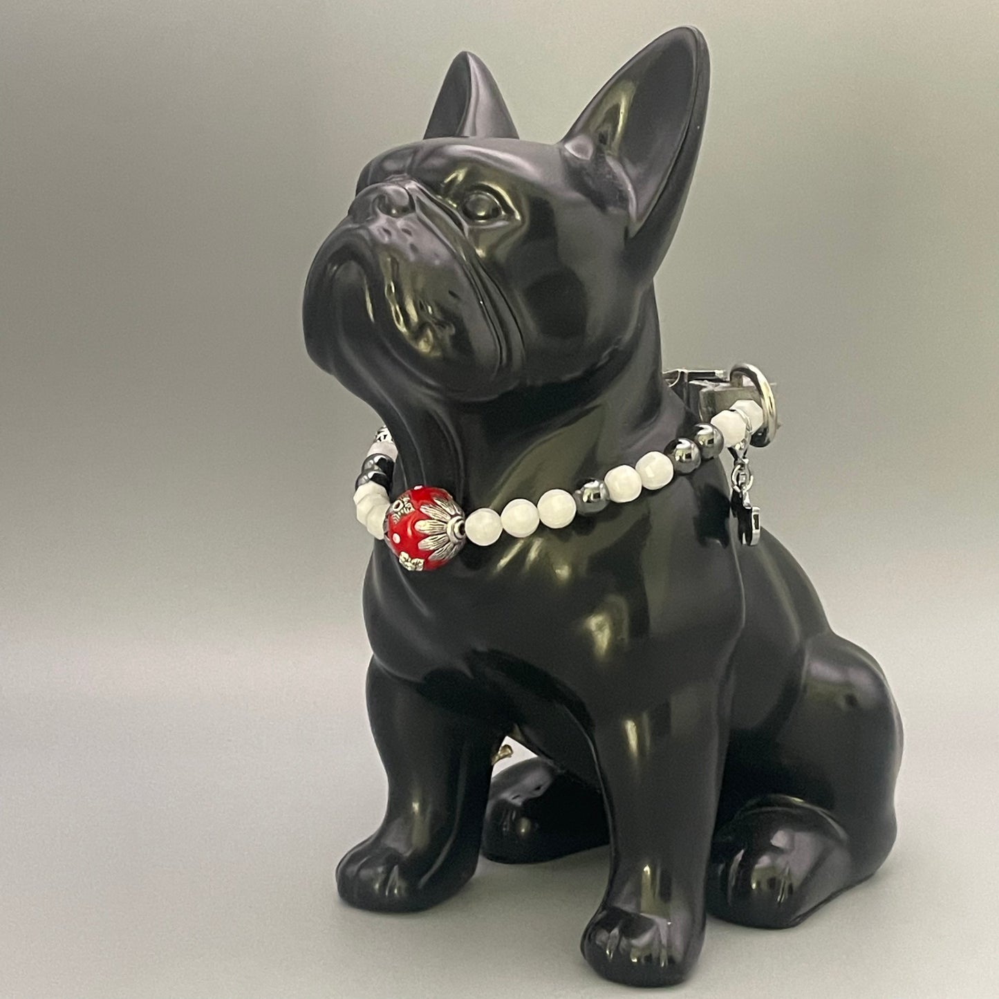 Größe: 29 cm Umfang. Edelstein-Hundehalsband – mit facettiertem Quarz, Hämatit & tibetischer Perle