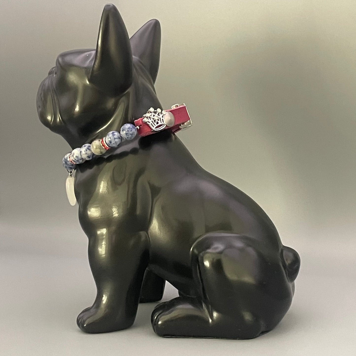Größe: 26 cm Umfang. Edelstein-Hundehalsband – mit Sodalit, Rosenquarzherz und Strasselementen