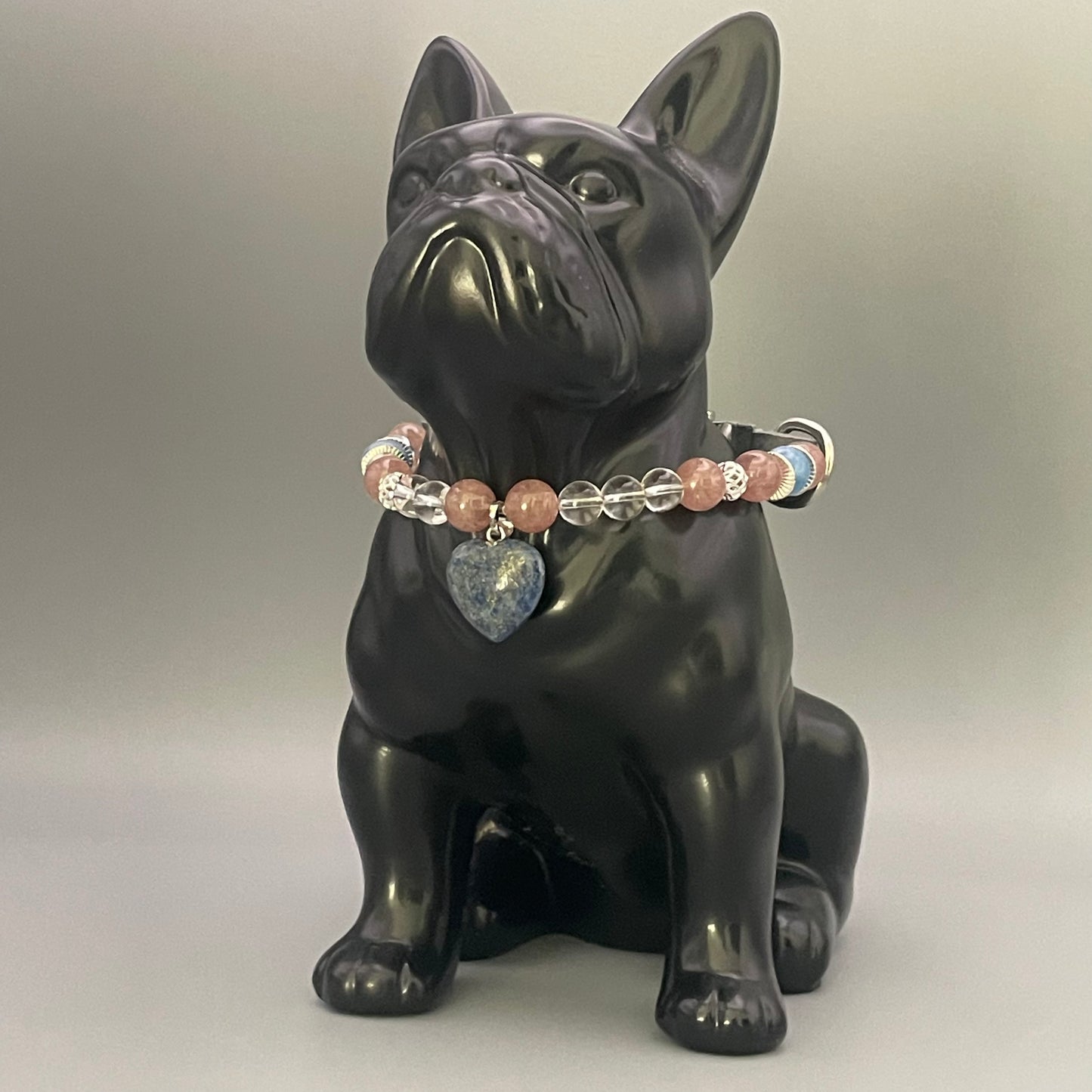 Größe: 28 cm Umfang. Edelstein-Hundehalsband – mit Aquamarin, Erdbeerquarz & Lapislazuli-Herz