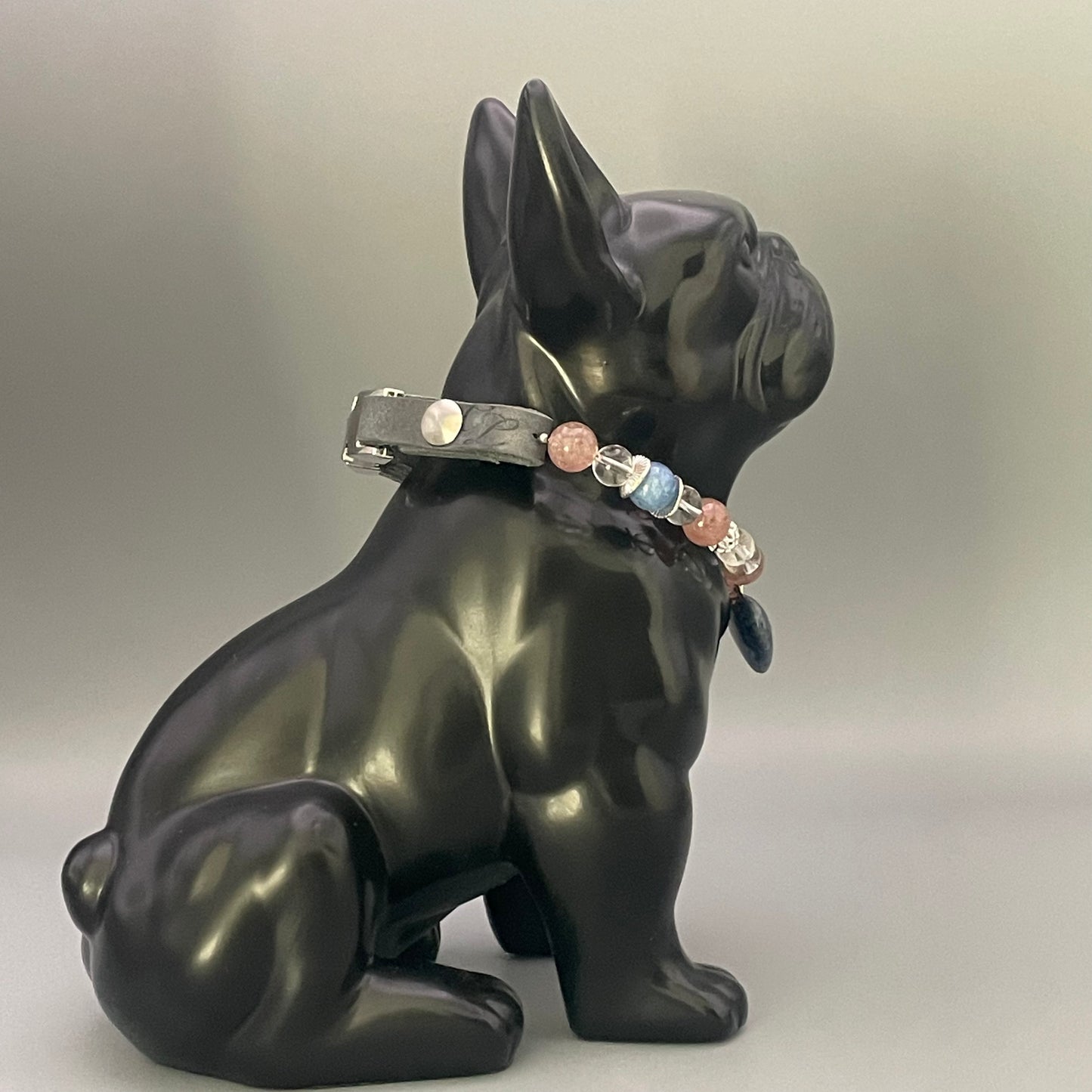 Größe: 28 cm Umfang. Edelstein-Hundehalsband – mit Aquamarin, Erdbeerquarz & Lapislazuli-Herz