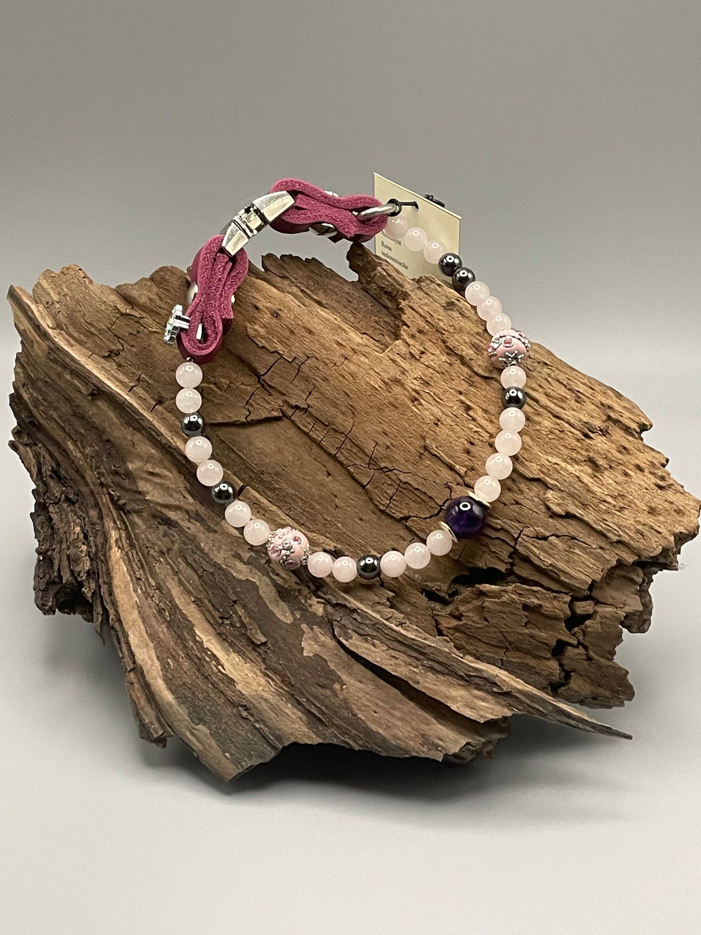 Größe: 38 cm Umfang. Edelstein-Hundehalsband mit Rosenquarz, Hämatit & Amethyst.