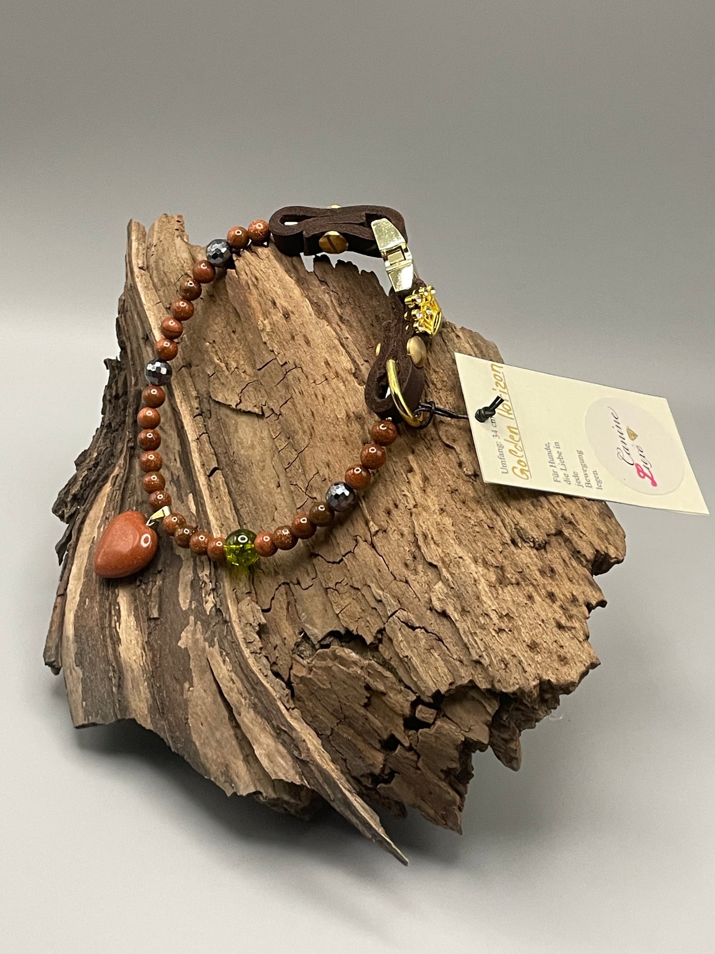 Größe: 34 cm Umfang. Edelstein-Hundehalsband – mit Goldfuss, Peridot & Silizium