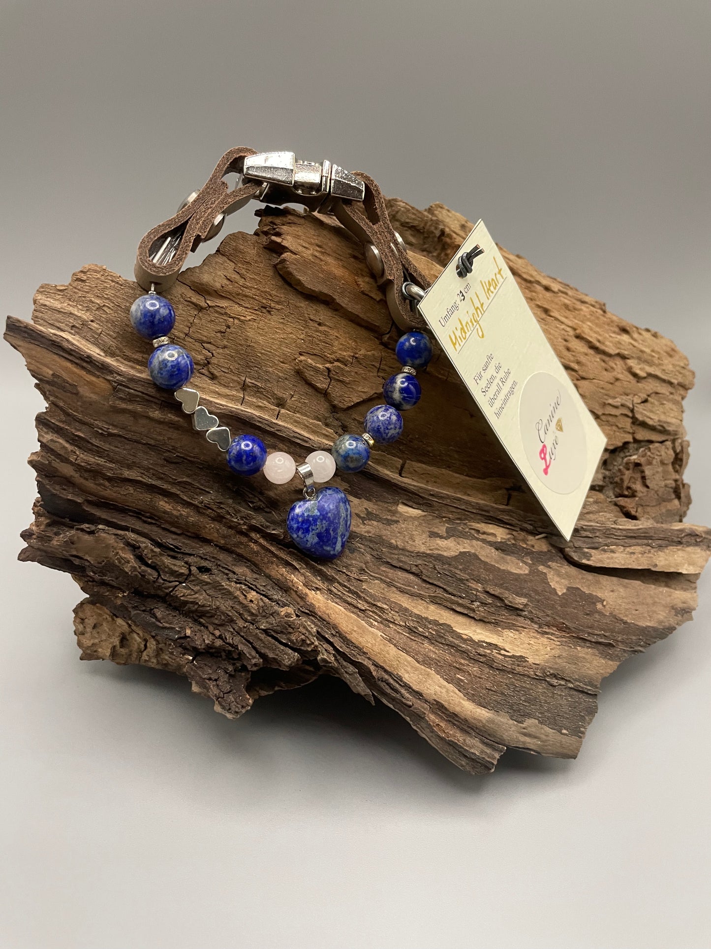 Größe: 23 cm Umfang. Midnight Heart • Edelstein-Hundehalsband – mit Lapislazuli & Rosenquarz