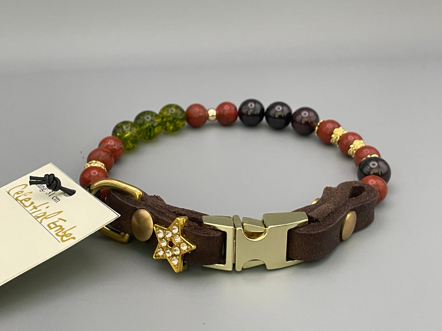 Größe: 31 cm Umfang. Edelstein-Hundehalsband – mit Peridot, Granat und rotem Jaspis